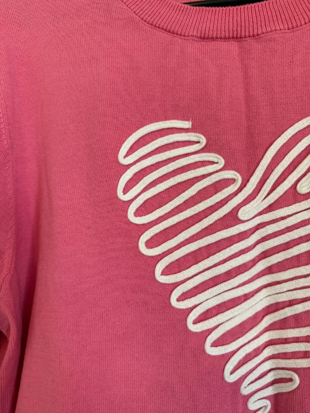 Bright pink long-sleeve crewneck sweater - Picture 2 of 6